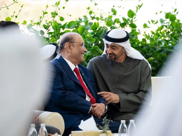 پاکستان اور متحدہ عرب امارات کا امن، استحکام اور پائیدار ترقی کے فروغ کے عزم کا اعادہ